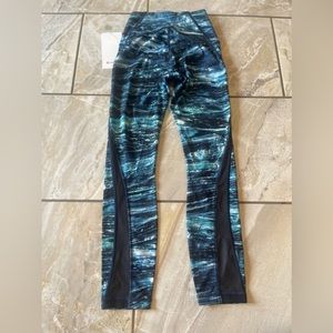 Lululemon Train Times 7/8 leggings 25”